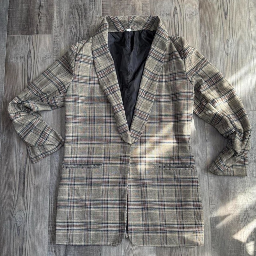 Classic Plaid Women’s Blazer